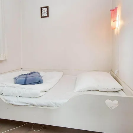 Holiday home 5 Person In B Rkop